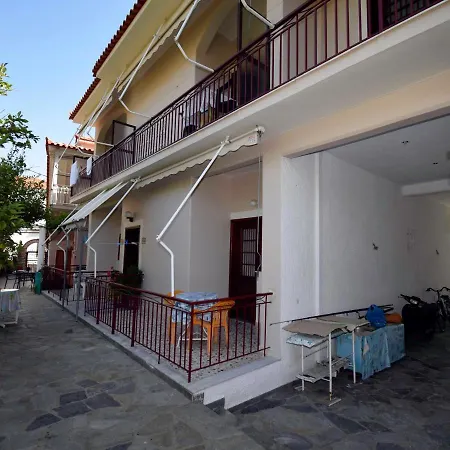 Apartment Mega Tirós