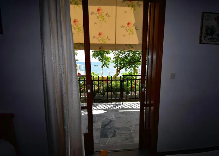 Apartment Mega Tirós